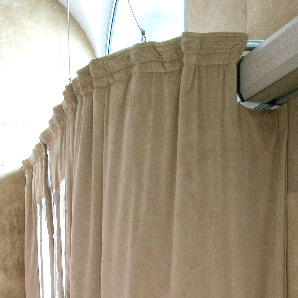 Magyar Nemzeti Galéria 2 Hidegkizáró függöny rögzítése