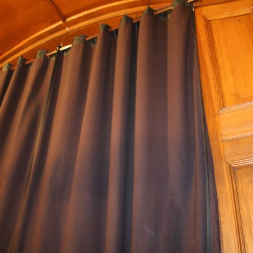 Ringlis hőszigetelő függöny egyenes karnissal